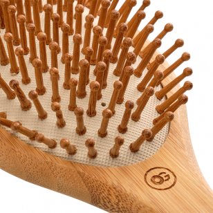 Щетка для волос массажная из бамбука средняя