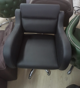 Парикмахерское кресло Severita